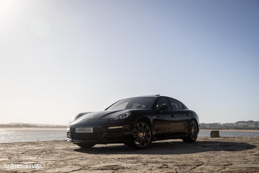 Porsche Panamera 4 Edition PDK - 12