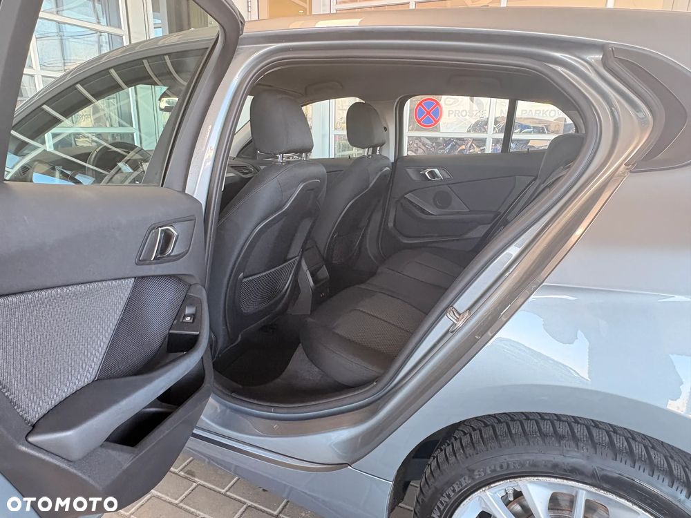BMW Seria 1 118i Advantage - 10