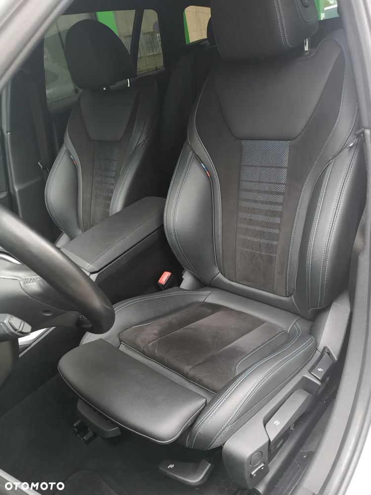 BMW Seria 3 330e PHEV sport - 21