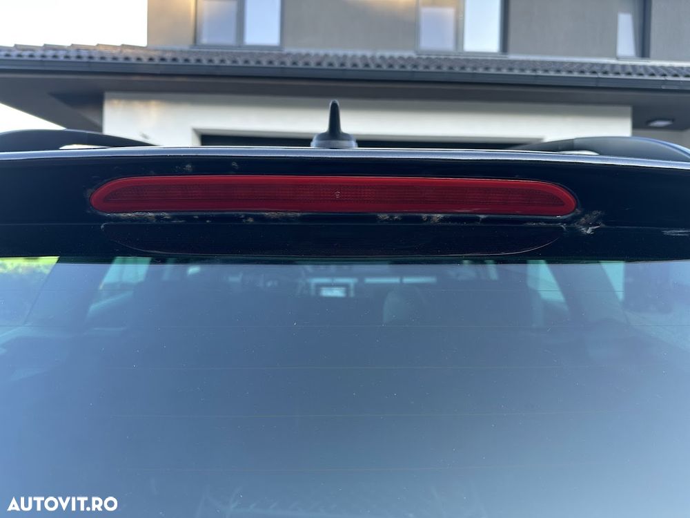 Volkswagen Passat 2.0 TDI DPF Comfortline - 13