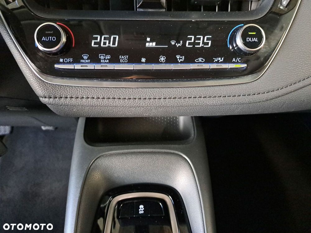 Toyota Corolla - 26