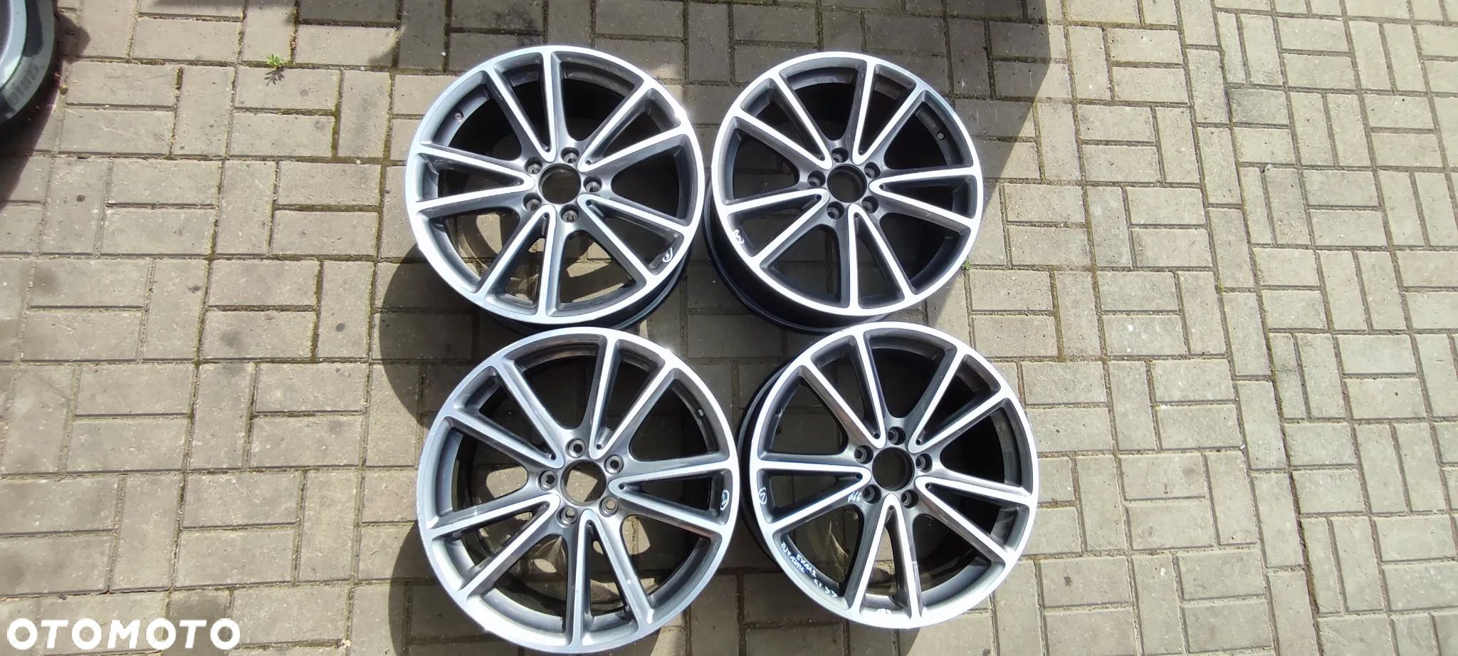 FELGI ALUMINIOWE 5x112 8Jx18 CALI ET33 fi 66.6 2574010800 MERCEDES CLS I INNE KOMPLET 4 SZTUKI - 1
