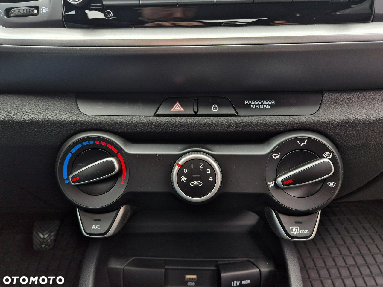 Kia Stonic - 25