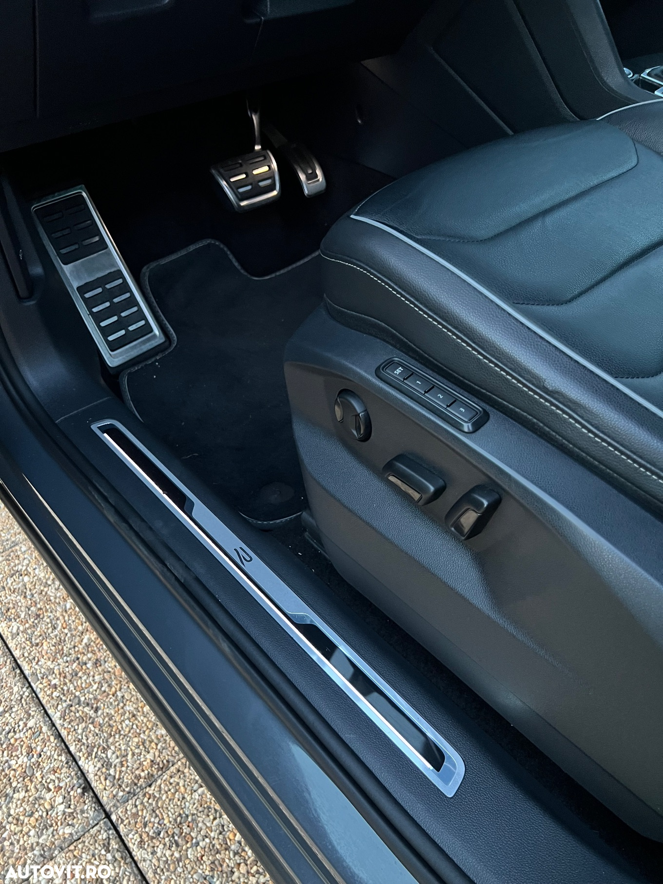 Volkswagen Tiguan - 34