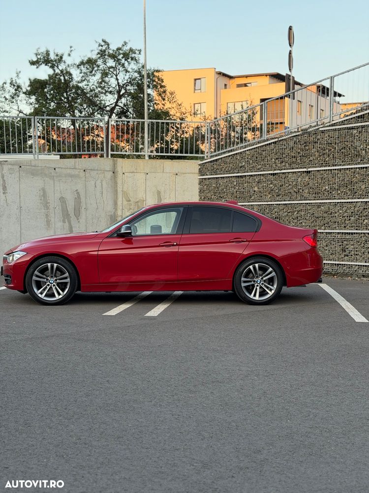 BMW Seria 3 320d Aut. Sport Line - 7