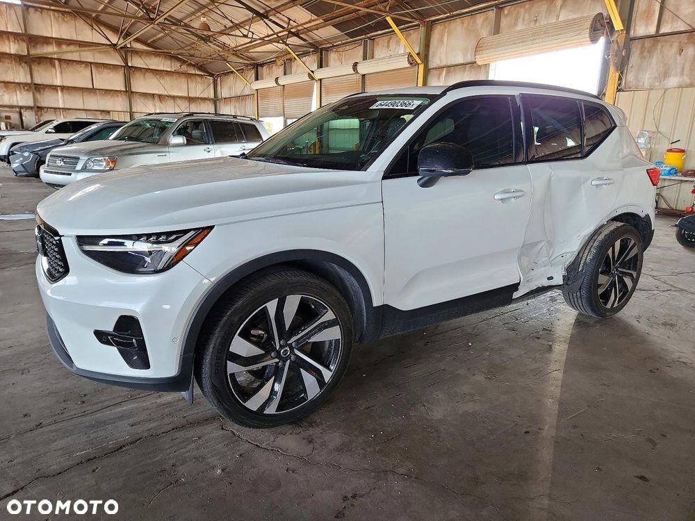 Volvo XC 40 - 1