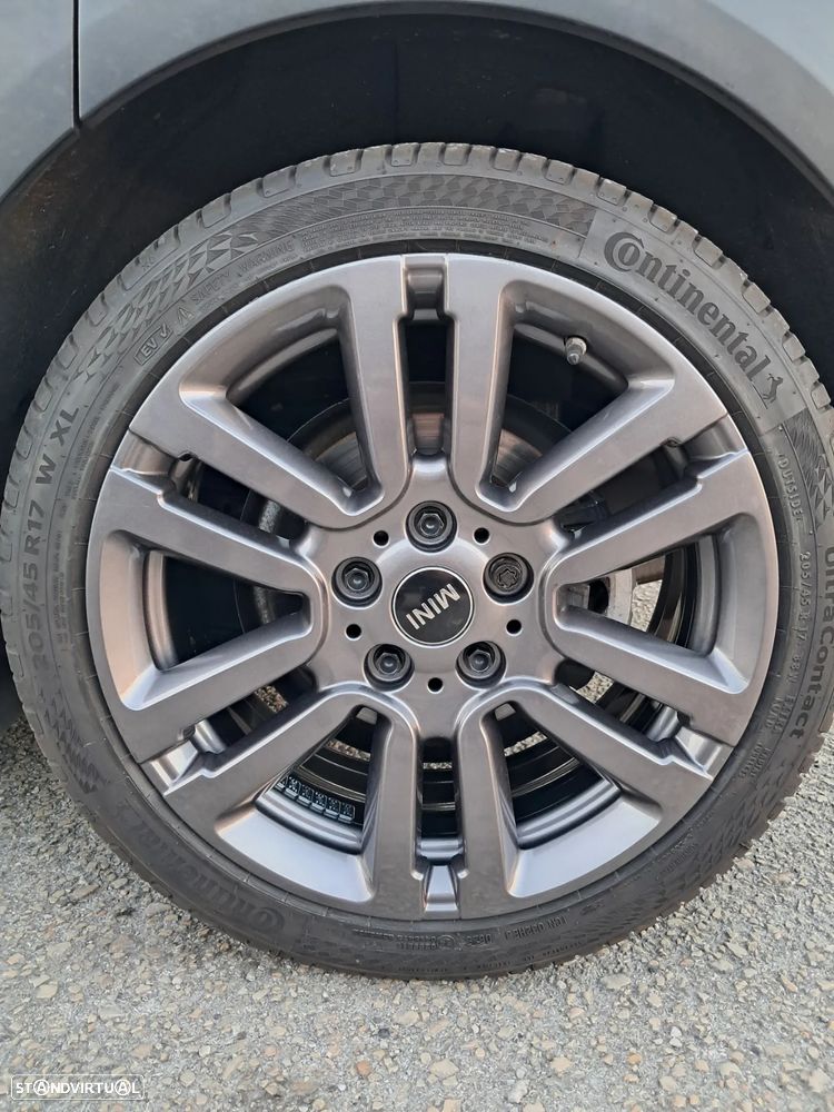 MINI 5 Portas Cooper D - 19