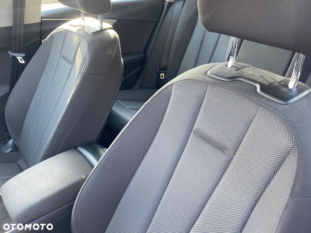 Audi A4 Avant 35 TFSI Sport S tronic - 27
