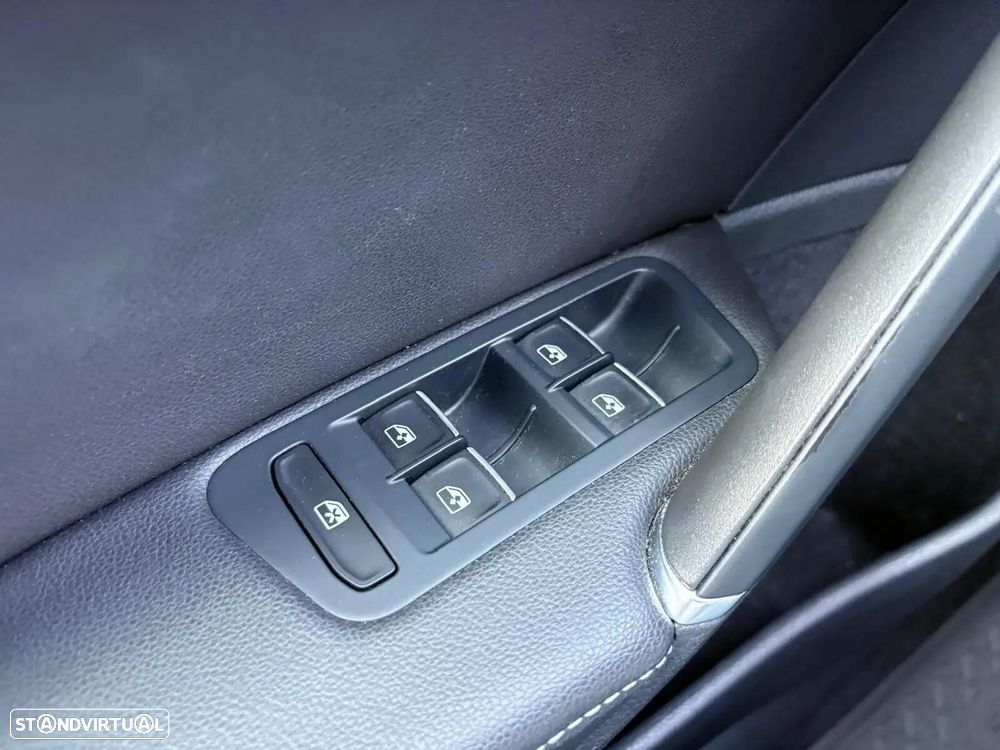 VW Golf 1.4 GTE Plug-in - 36