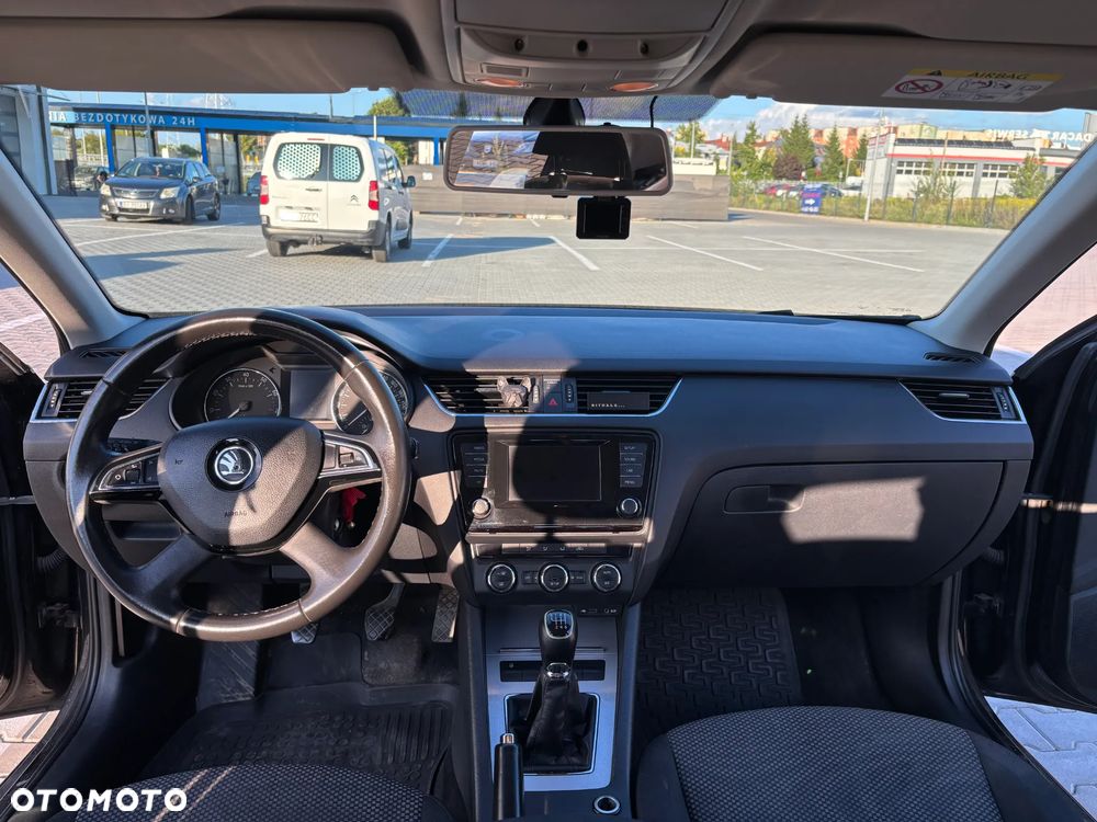 Skoda Octavia 1.4 TSI Ambition - 11