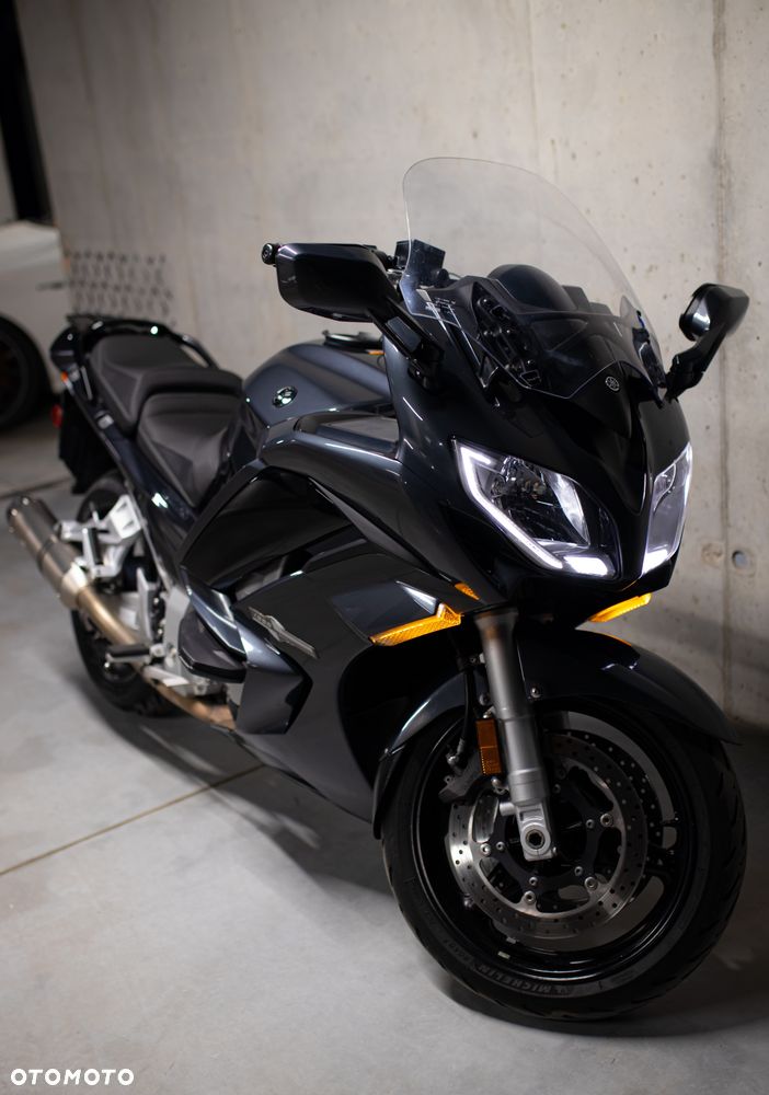 Yamaha FJR - 9
