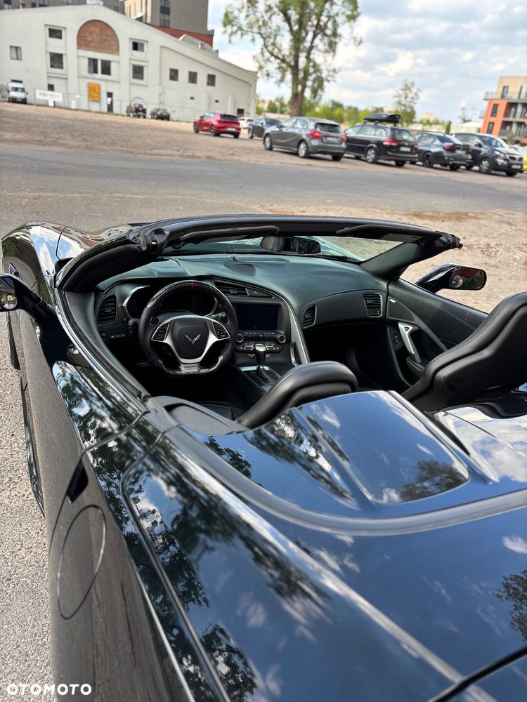 Chevrolet Corvette - 21