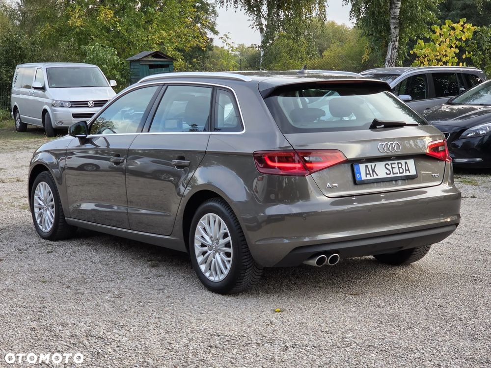 Audi A3 Sportback 2.0 TDI S tronic Ambiente - 25