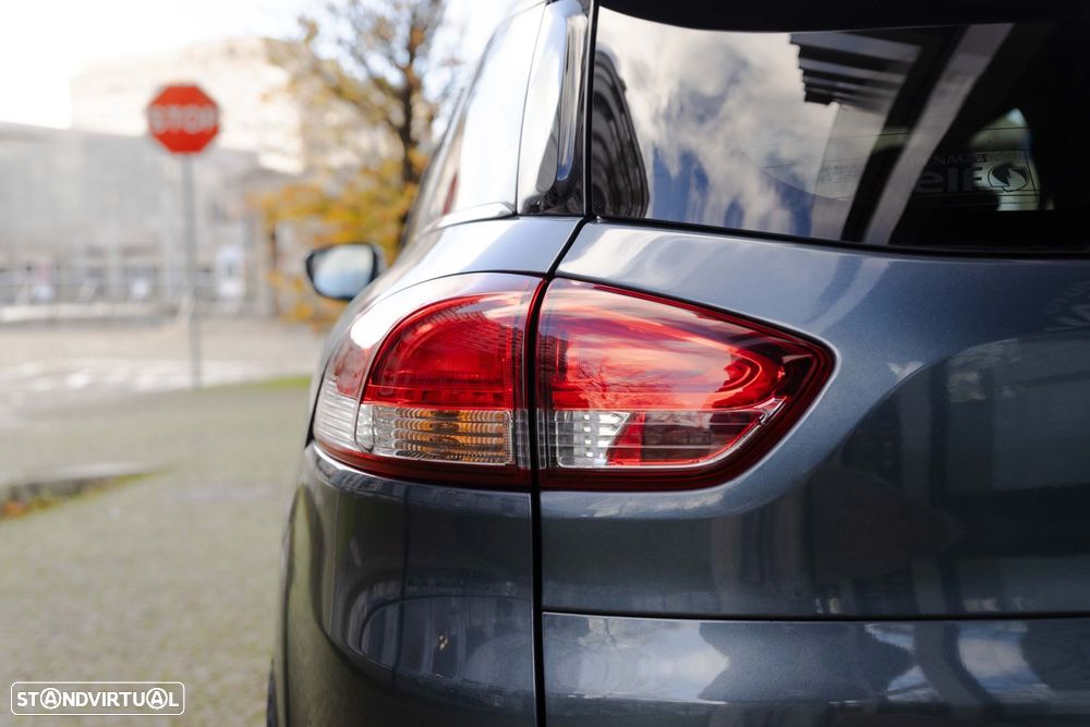 Renault Clio Sport Tourer 1.5 dCi Limited - 16