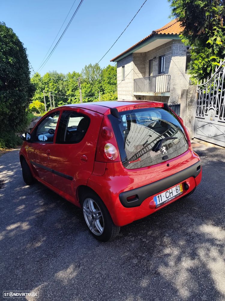 Peugeot 107 1.0 Urban - 2