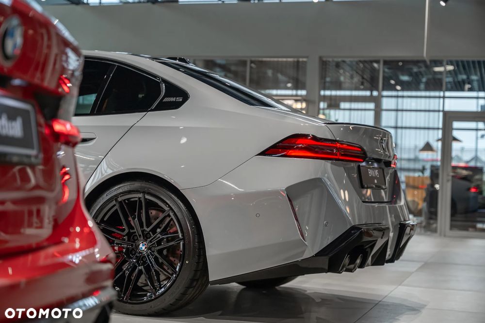 BMW M5 Standard - 18