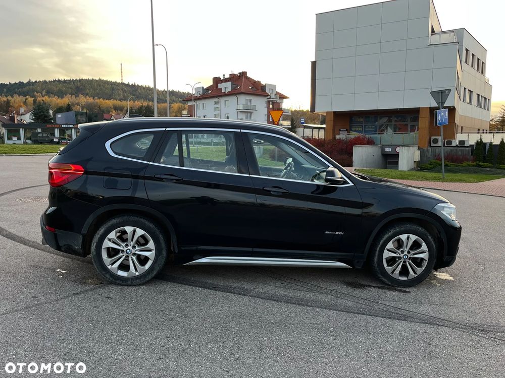 BMW X1 sDrive20i xLine - 4