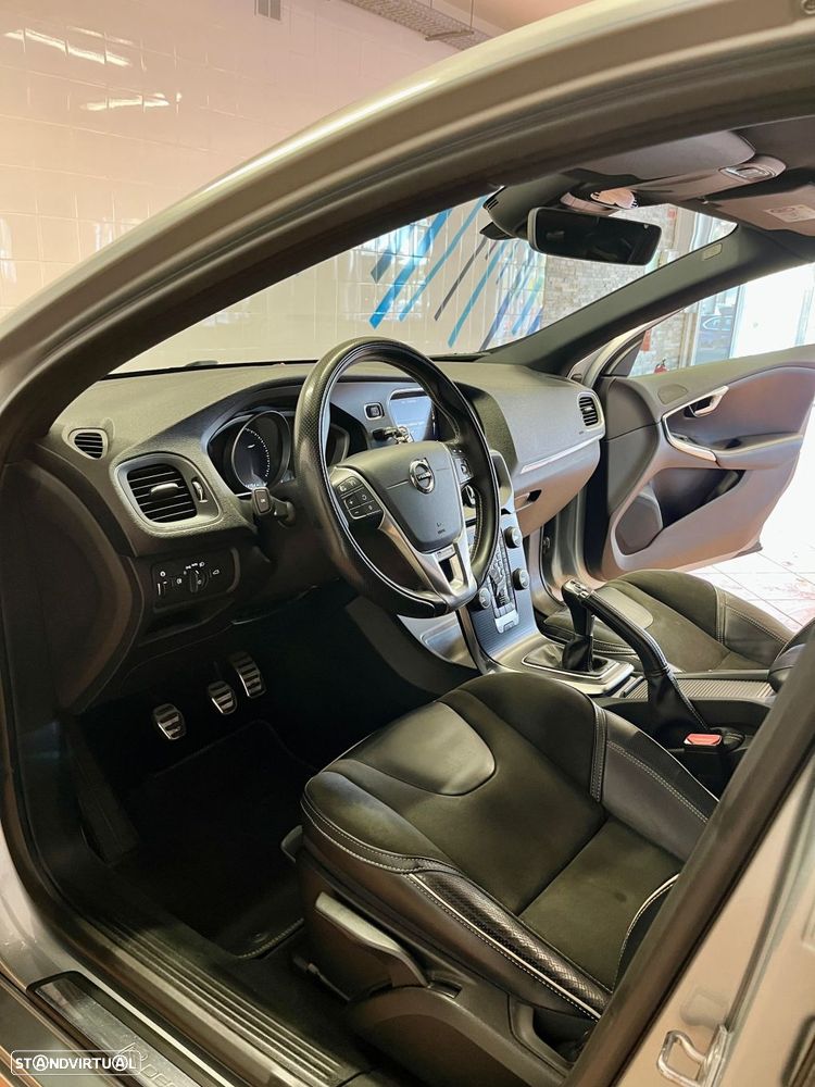 Volvo V40 2.0 D2 R-Design Momentum - 26