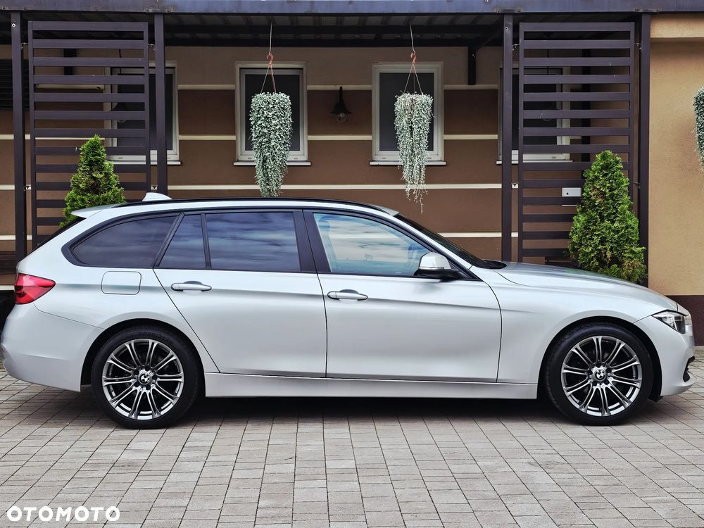 BMW Seria 3 318d Touring Sport Line - 5