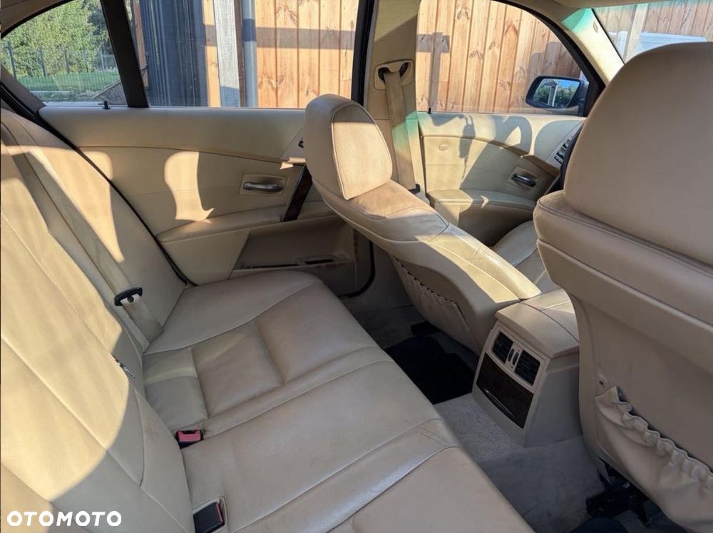 BMW Seria 5 530i - 8