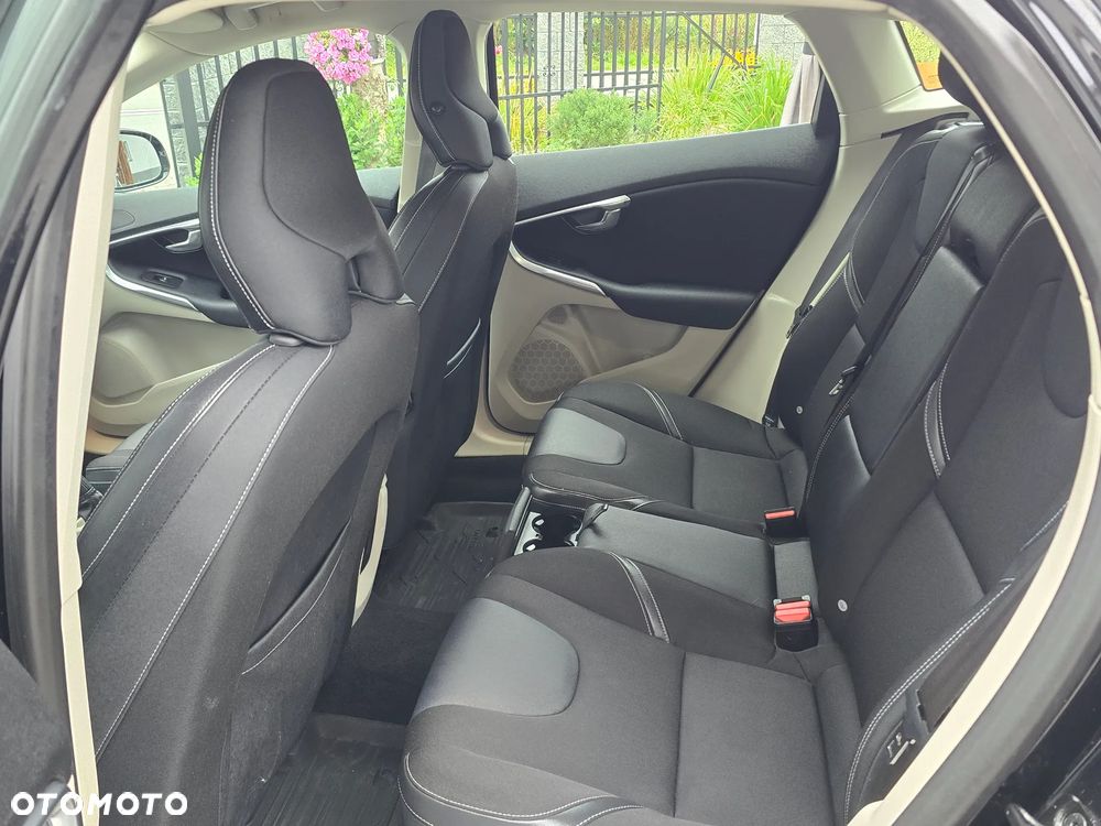 Volvo V40 T3 - 21