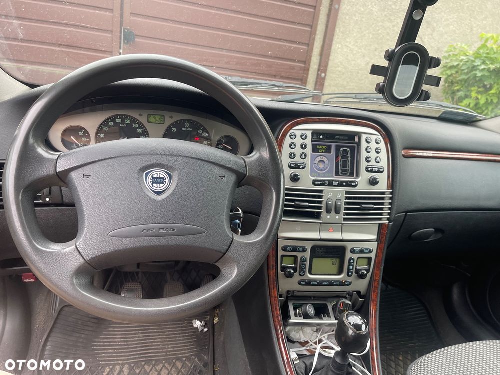 Lancia Lybra 1.9 JTD Emblema - 6