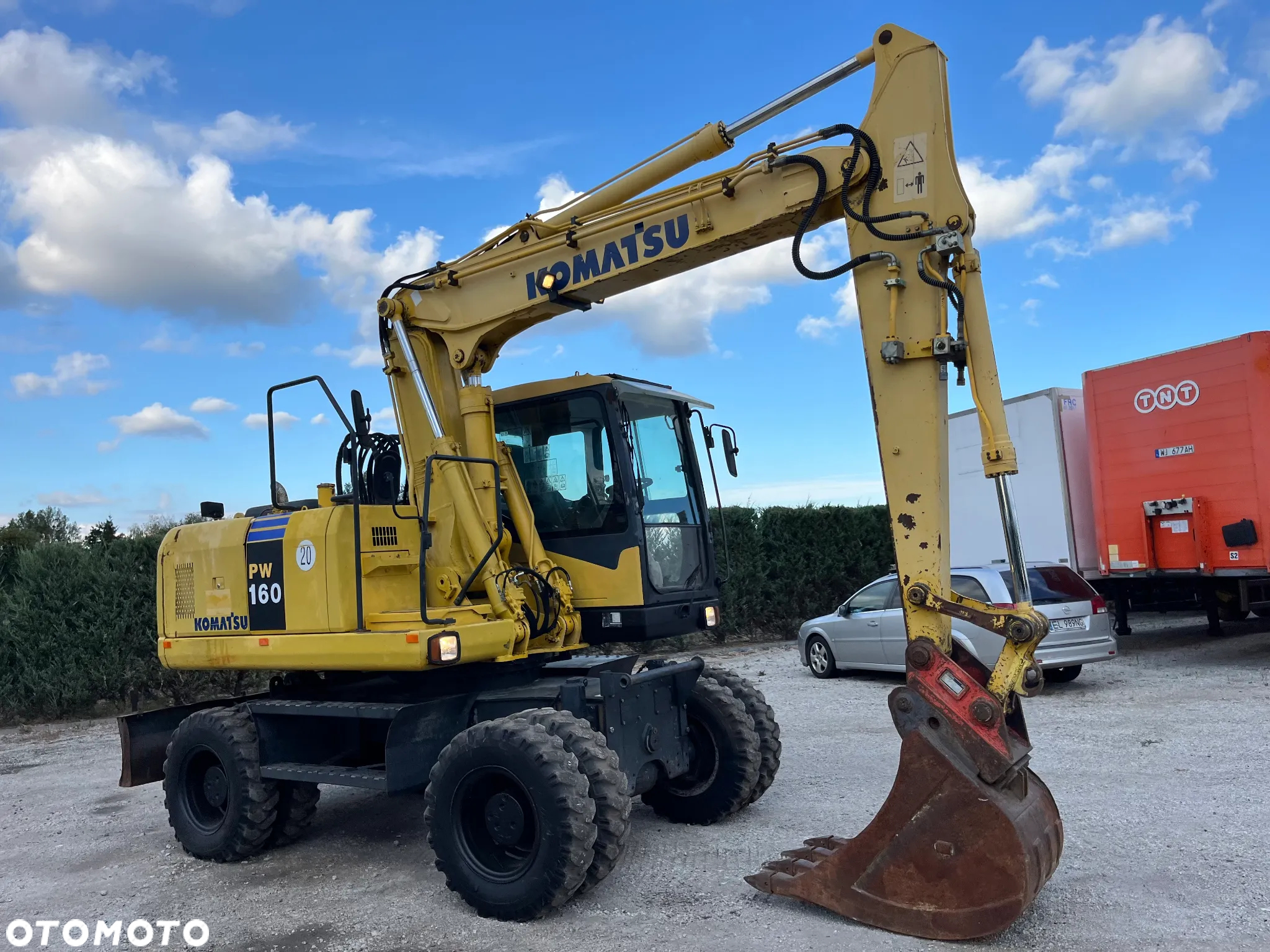 New Holland - 8