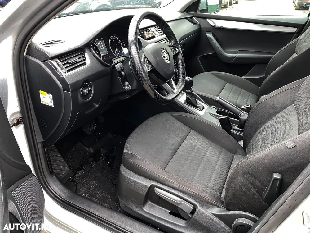 Skoda Octavia 2.0 TDI DSG Ambition - 10