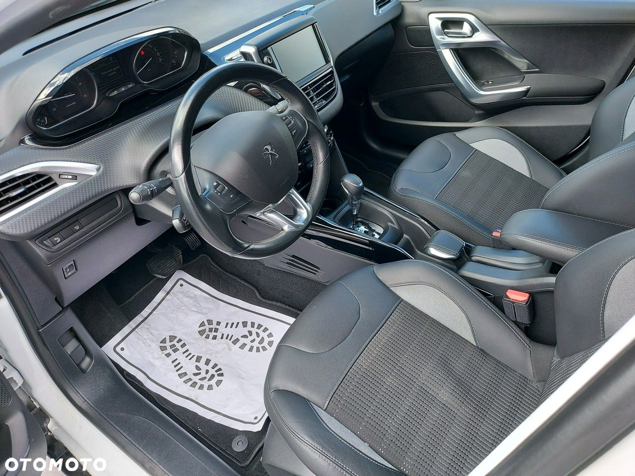 Peugeot 2008 - 10