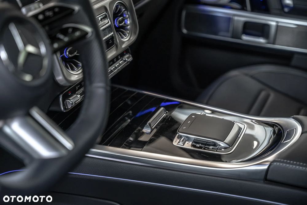 Mercedes-Benz Klasa G 450 d 9G-TRONIC - 28