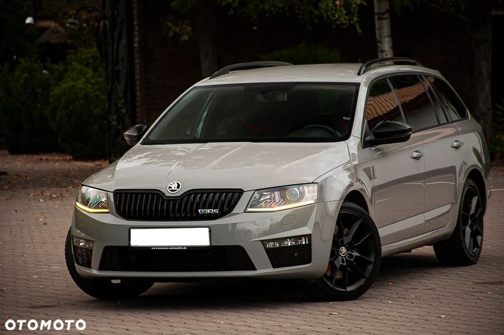 Skoda Octavia 2.0 TDI DSG RS - 5