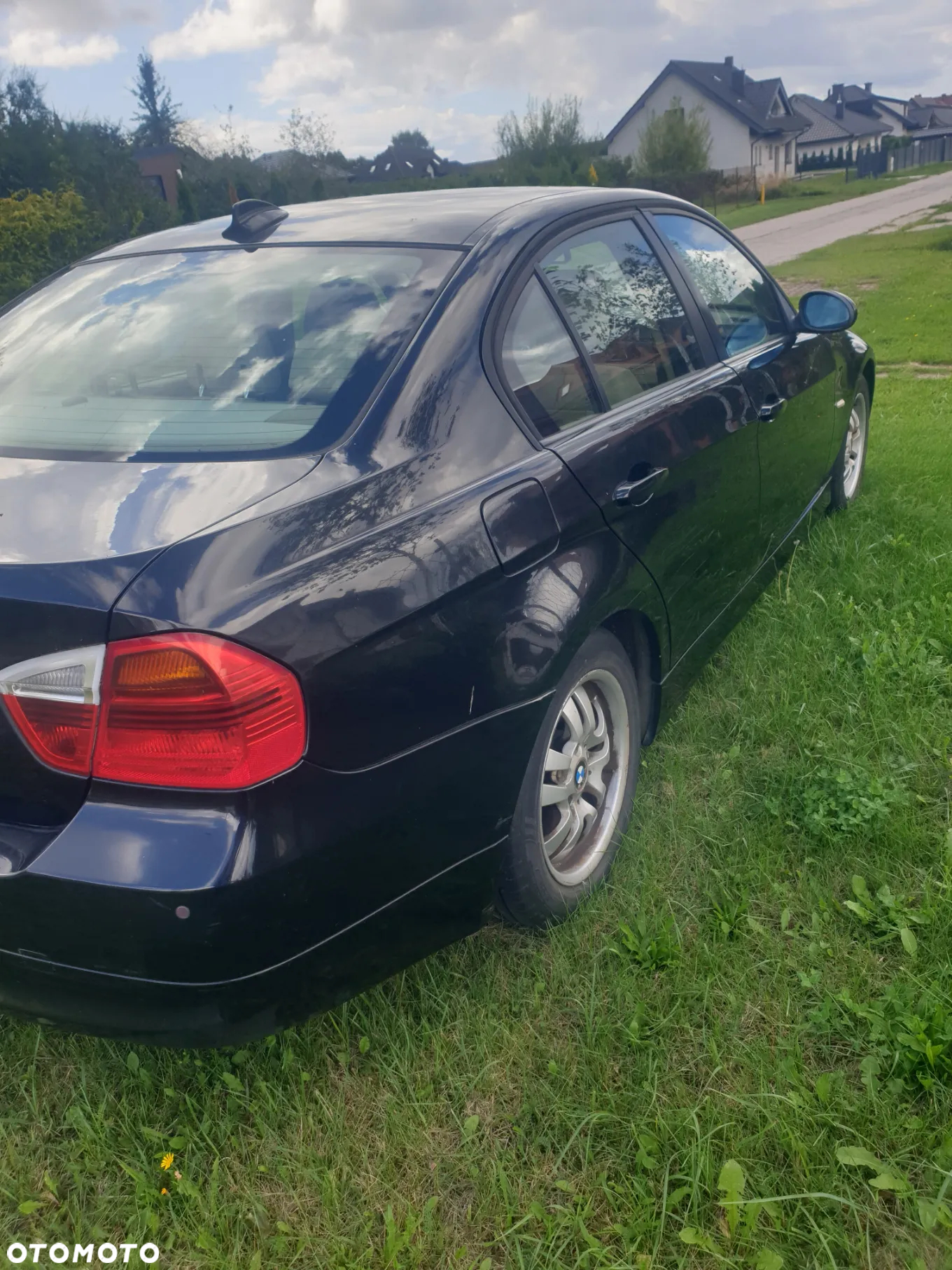 BMW Seria 3 318d - 11
