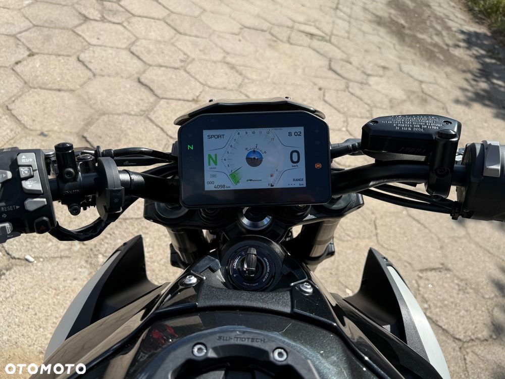 Kawasaki Z 900 - 21
