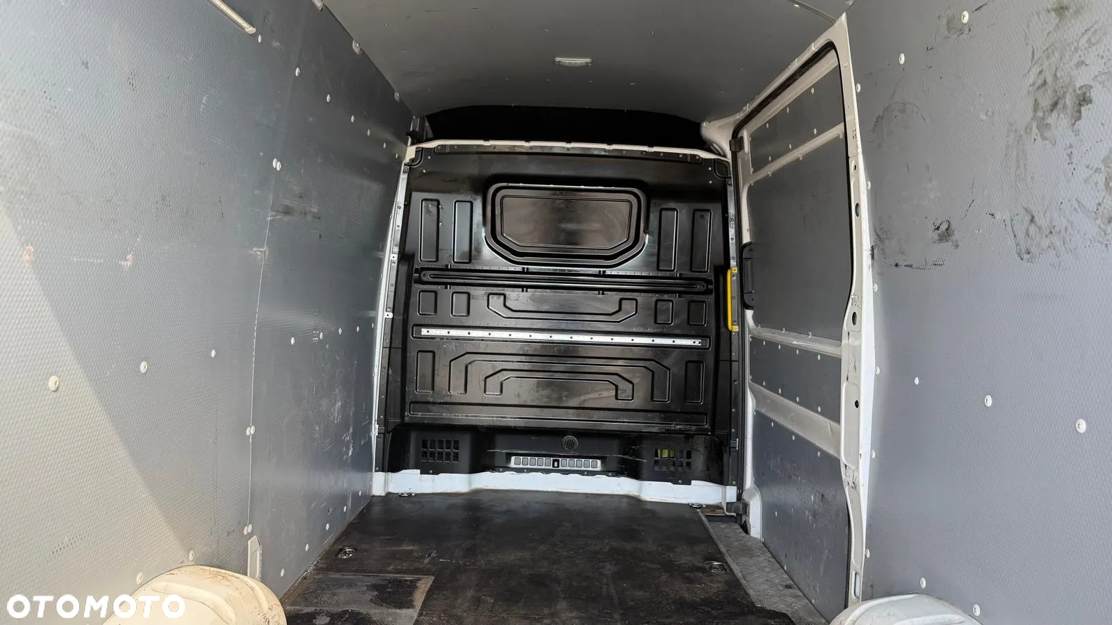 Volkswagen Crafter - 10
