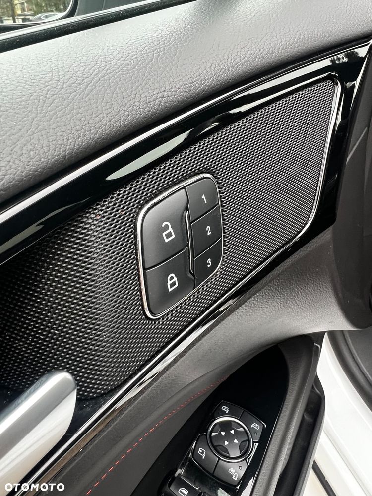 Ford Mondeo 2.0 EcoBlue ST-Line - 19