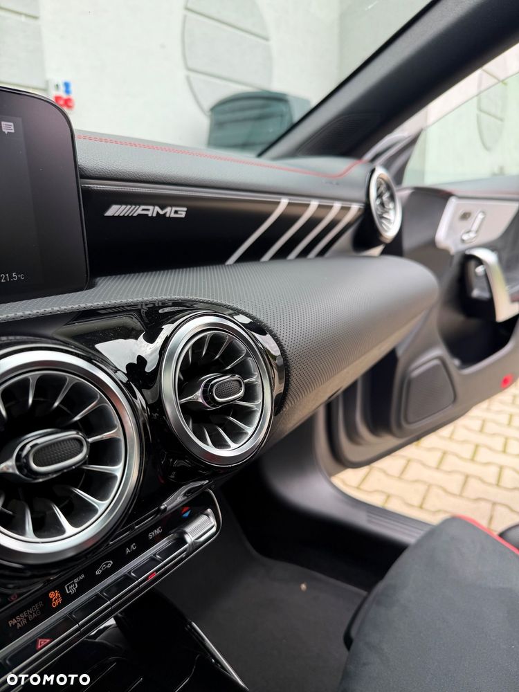 Mercedes-Benz CLA - 6