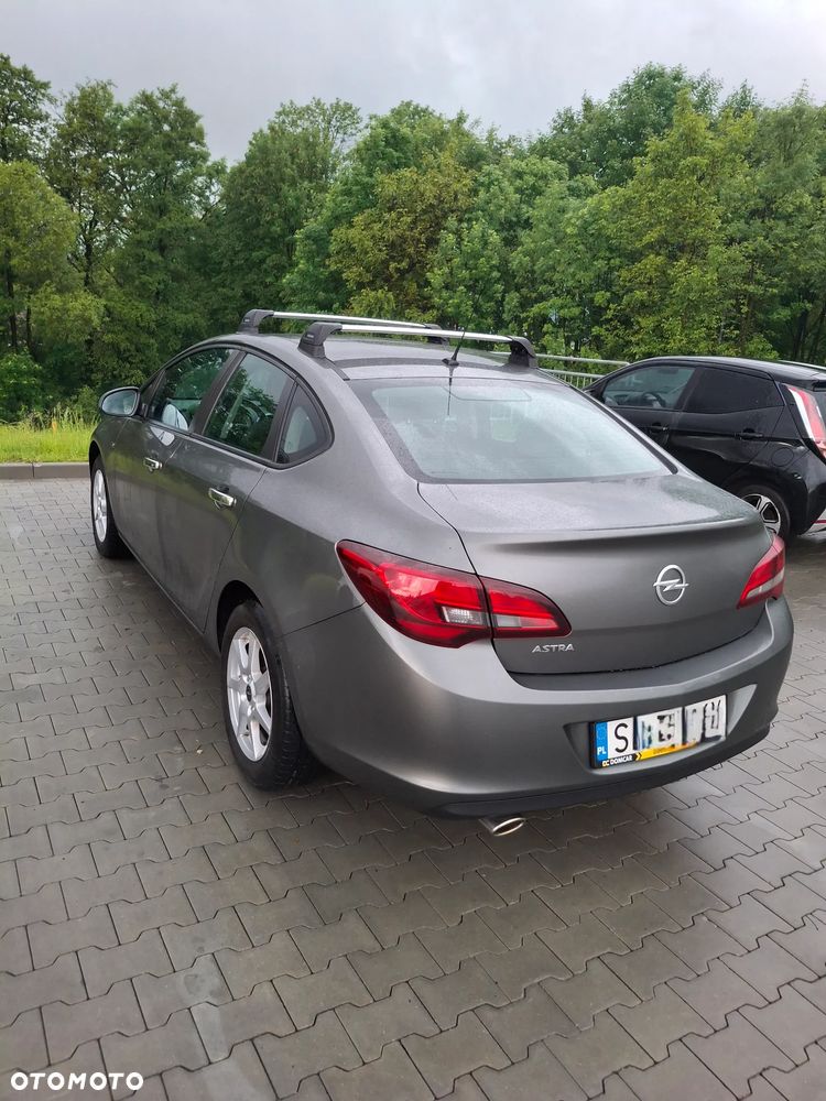 Opel Astra 1.4 T EU6 - 5