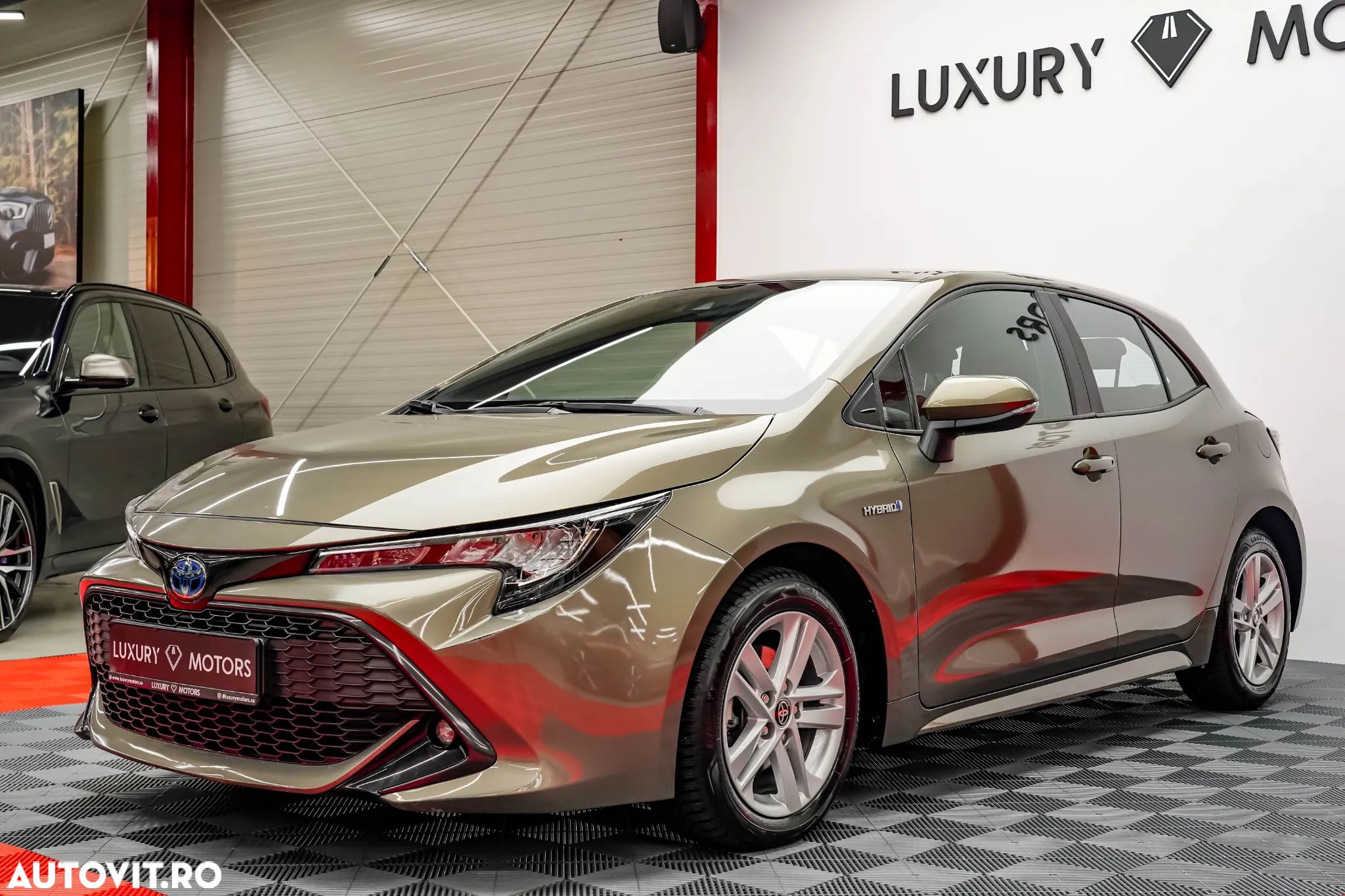 Toyota Corolla 1.8 HSD Dynamic - 1