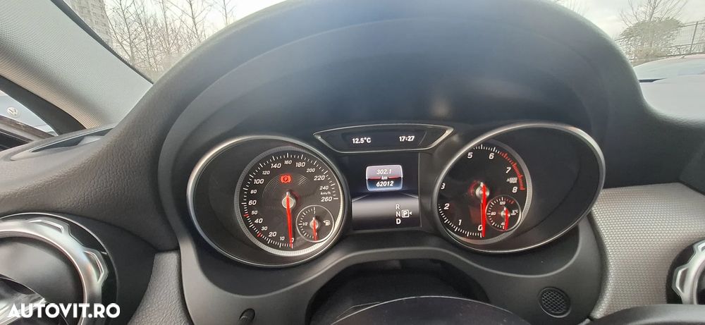 Mercedes-Benz GLA - 14