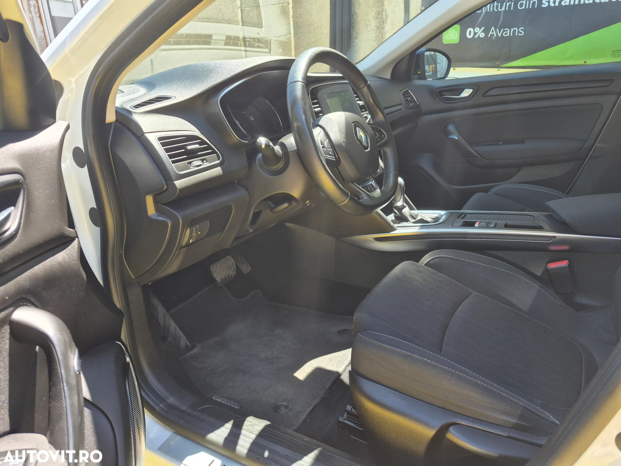 Renault Megane ENERGY TCe 130 EDC LIMITED - 9