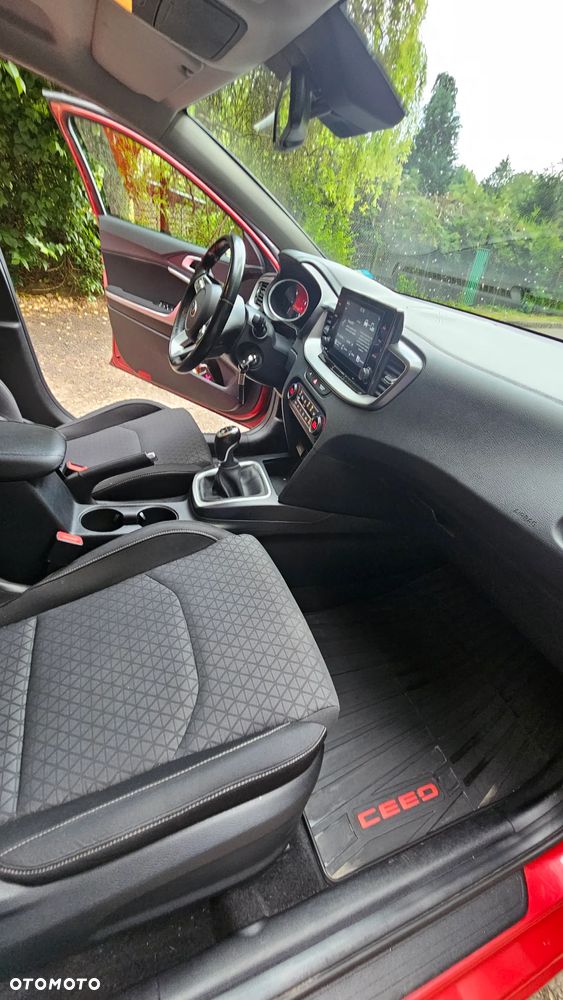 Kia Ceed 1.4 T-GDI M - 9