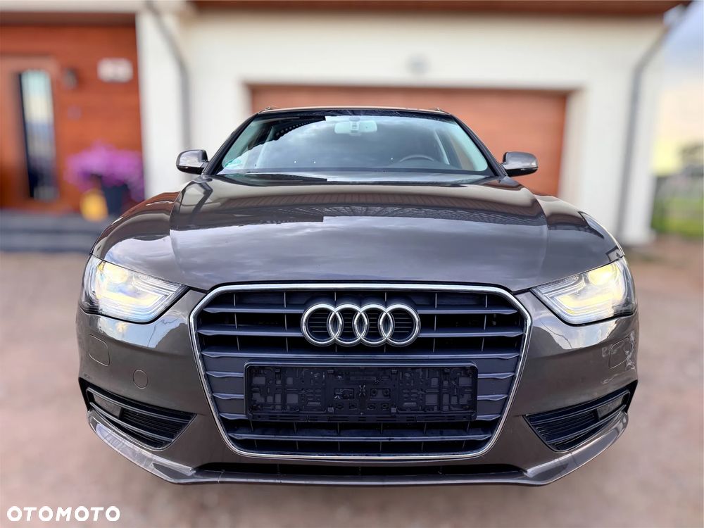 Audi A4 Avant 2.0 TDI ultra S tronic - 2