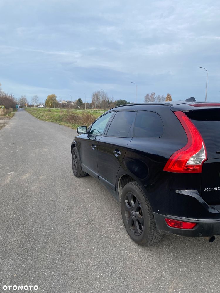Volvo XC 60 DRIVe R Design - 5