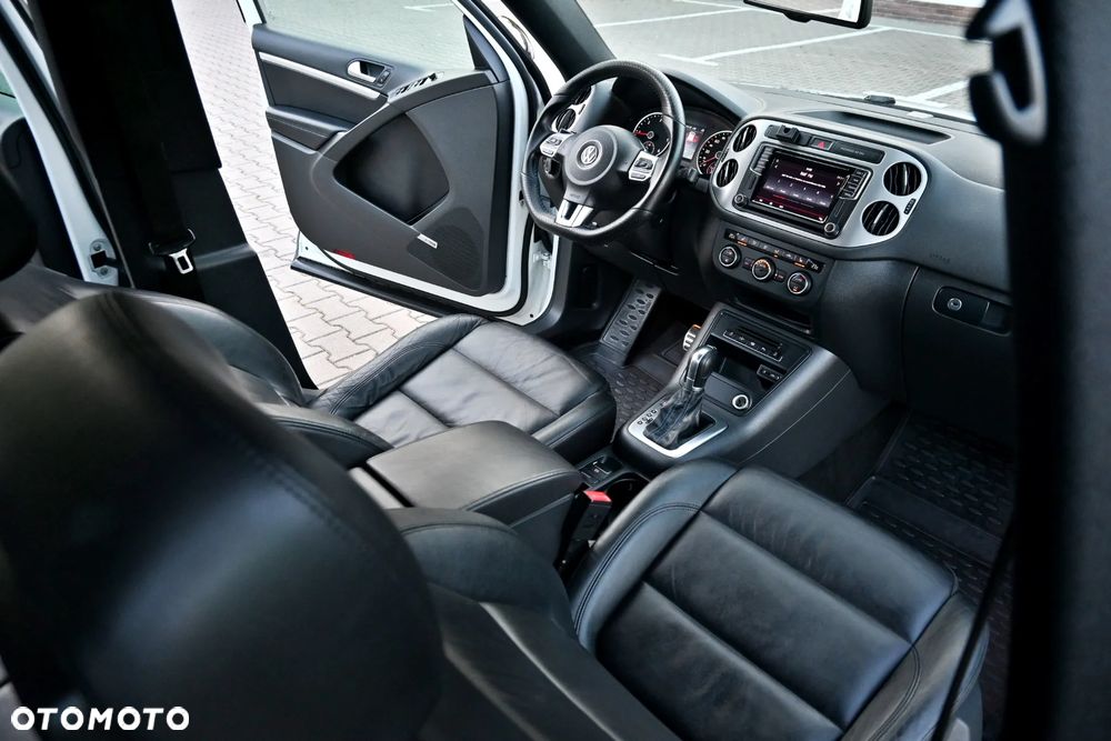 Volkswagen Tiguan 2.0 TDI SCR 4MotION DSG R-Line - 27