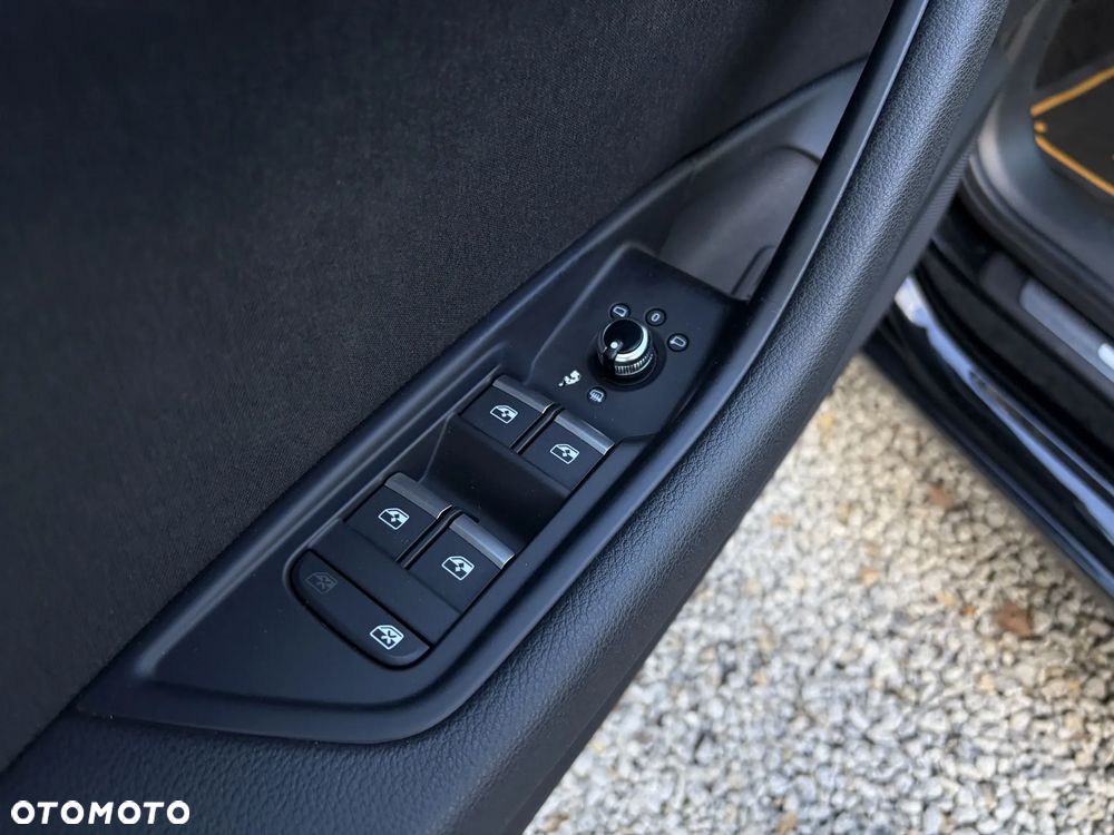 Audi A4 Avant 2.0 TFSI ultra Sport S tronic - 35