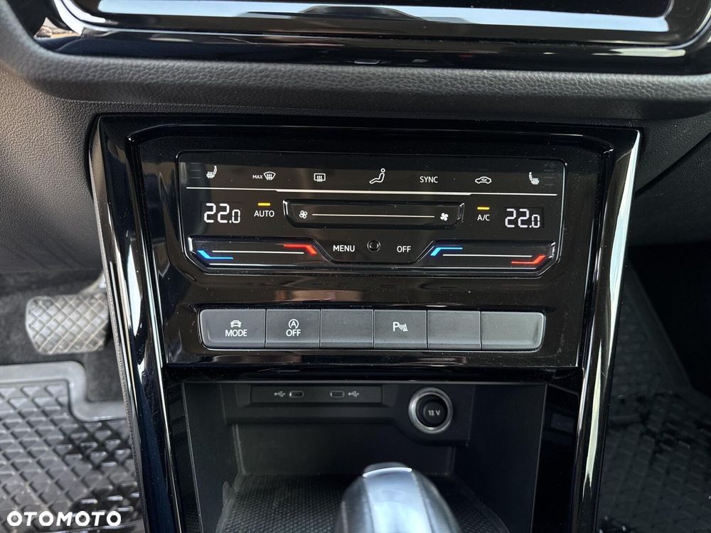 Volkswagen Touran 2.0 TDI BMT Highline DSG - 19