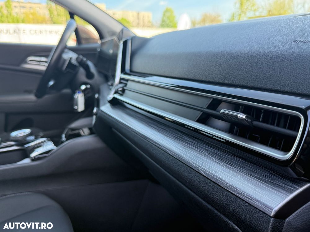 Kia Sportage 1.6 T-GDI MHEV 7DCT HP 4x4 Business Line - 38