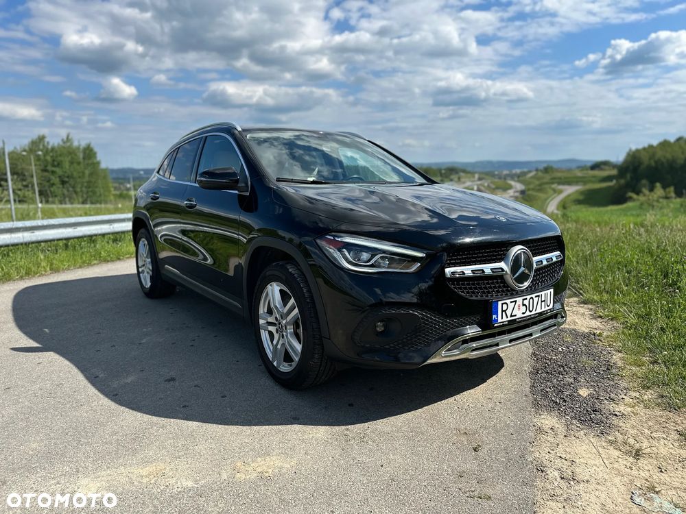 Mercedes-Benz GLA 250 4-Matic Style - 1