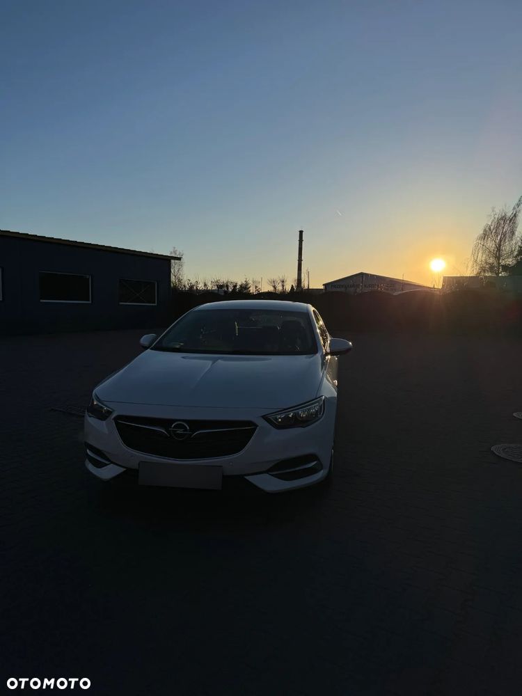 Opel Insignia 1.5 T Enjoy S&S - 15