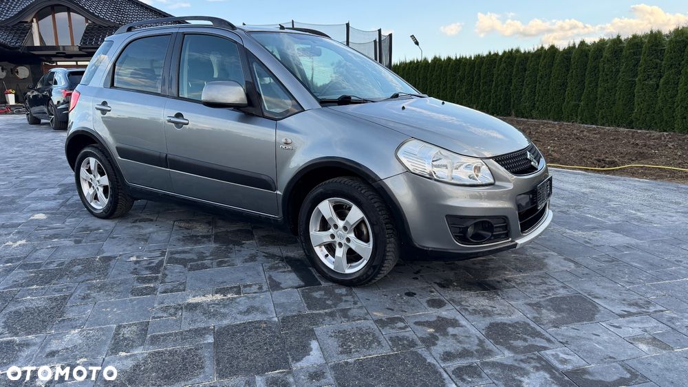 Suzuki SX4 2.0 DDiS 4x4 Style - 9